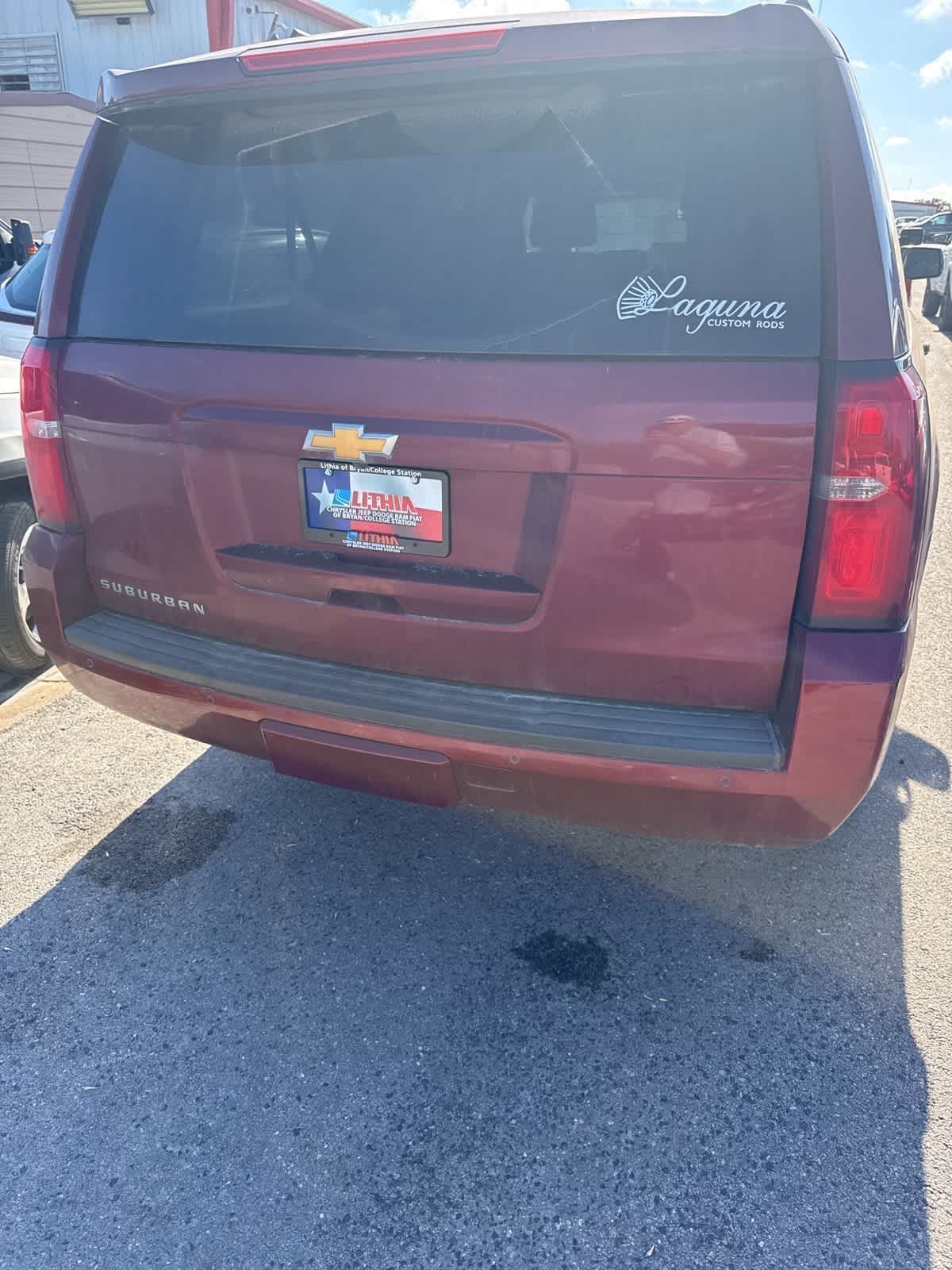 2019 Chevrolet Suburban LT photo 4