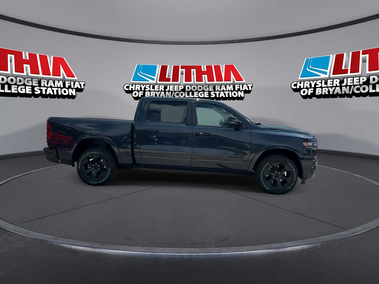 Thumbnail: 2026 RAM 1500 - 9