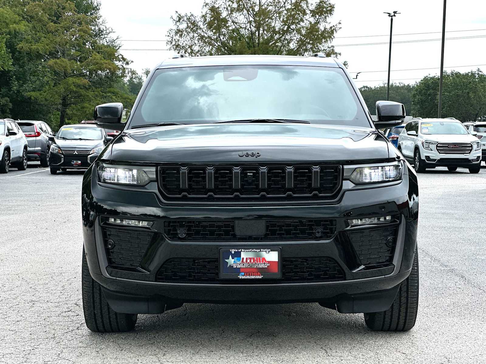 Thumbnail: 2026 Jeep Grand Cherokee - 10