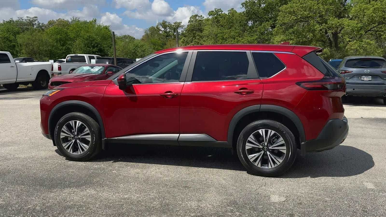 Thumbnail: 2023 Nissan Rogue - 5