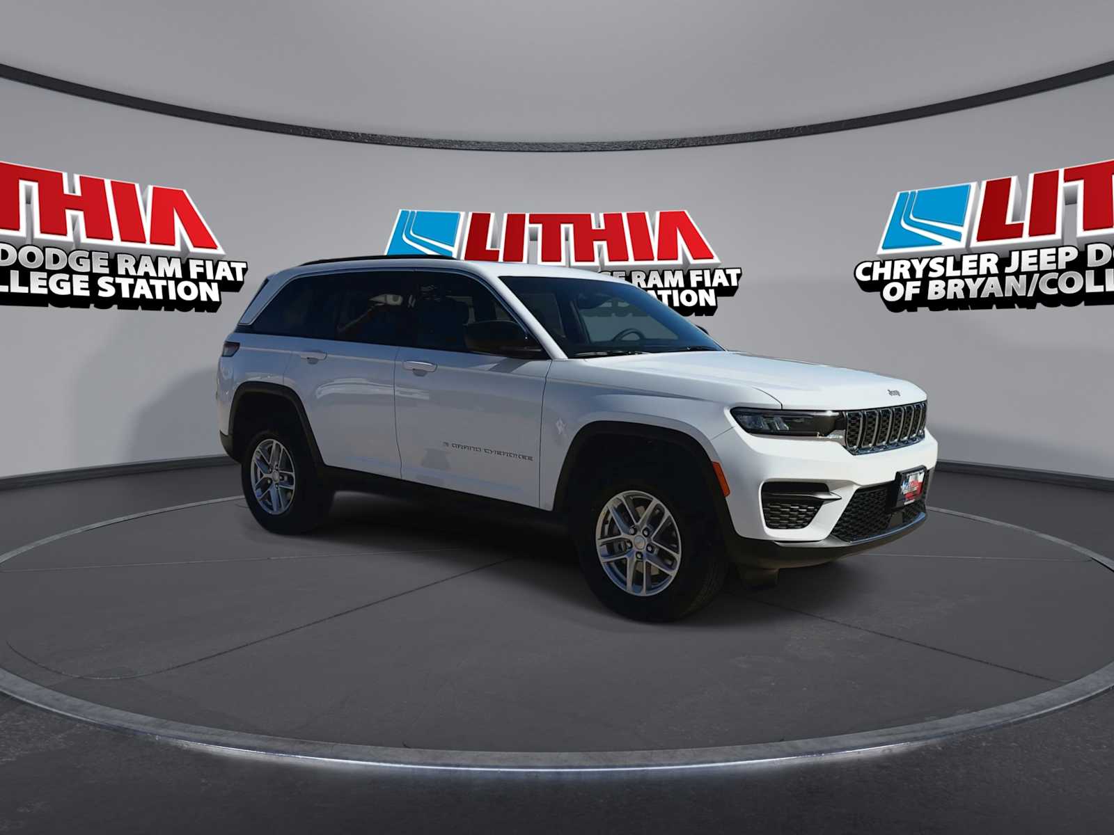 Thumbnail: 2025 Jeep Grand Cherokee - 2