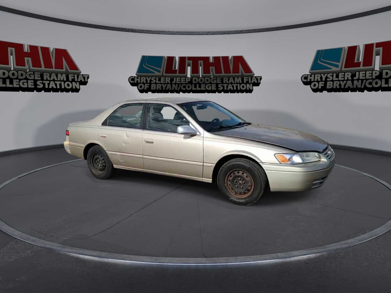 1998 Toyota Camry LE 9