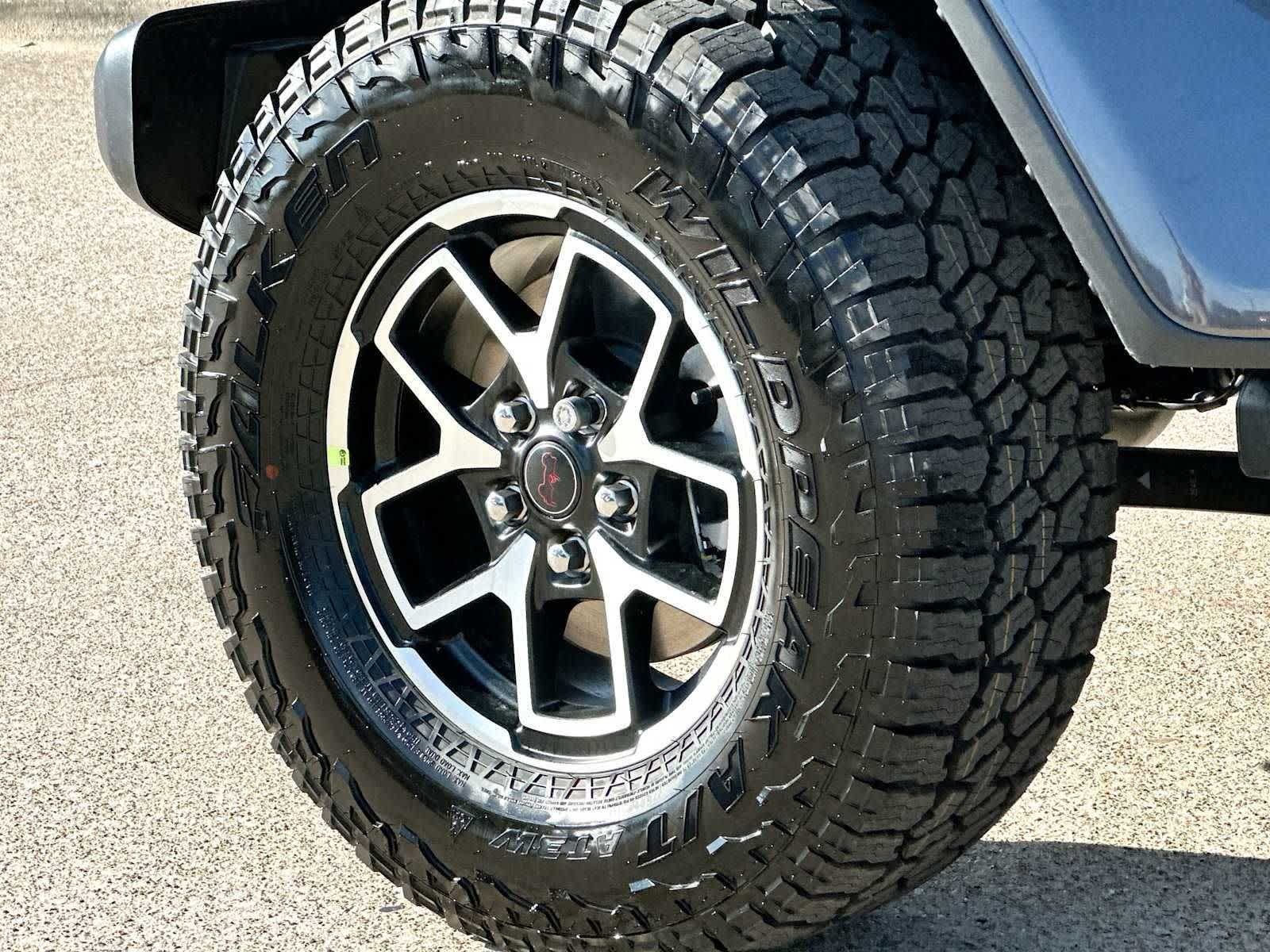 Thumbnail: 2026 Jeep Gladiator - 11