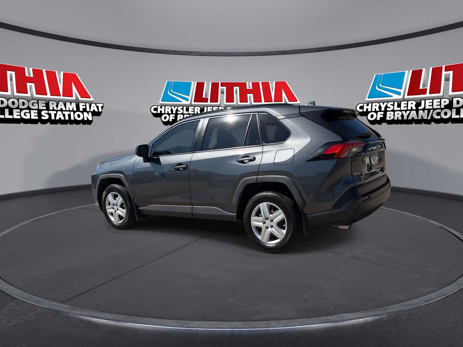 Thumbnail: 2020 Toyota RAV4 - 6
