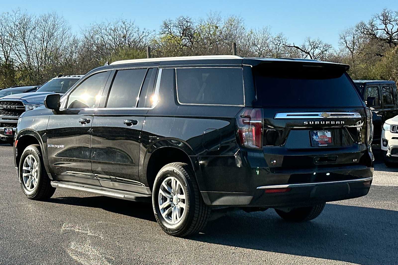 2022 Chevrolet Suburban LT 13