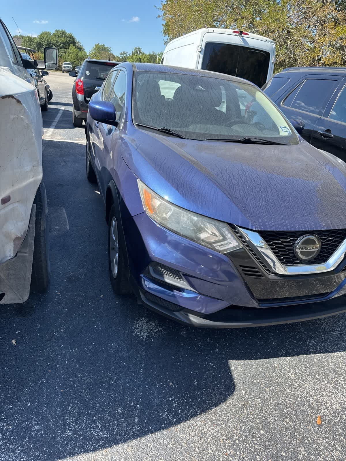 Thumbnail: 2020 Nissan Rogue Sport - 2