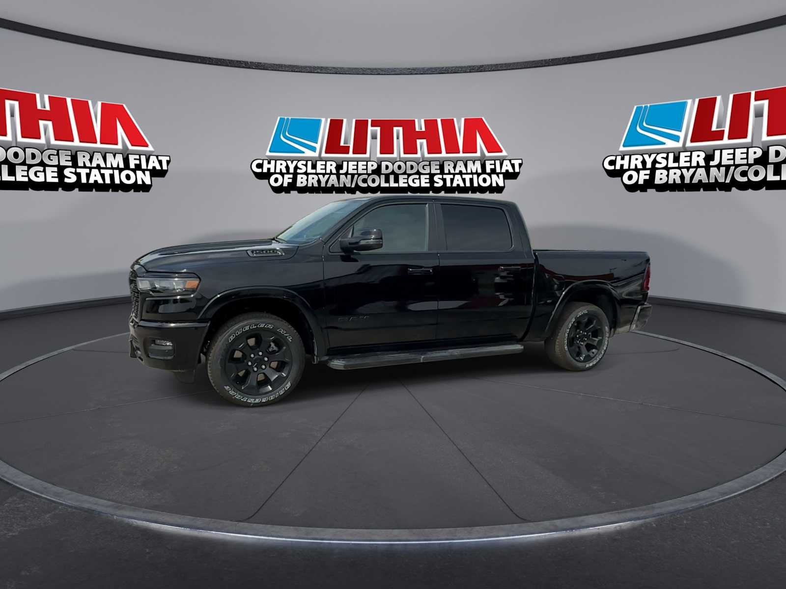 Thumbnail: 2026 RAM 1500 - 4