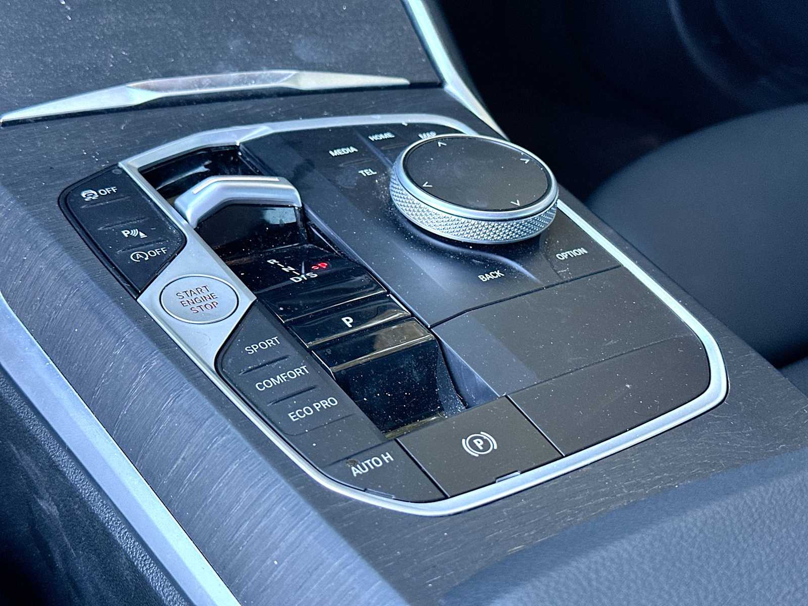 Thumbnail: 2024 BMW 3 Series - 21