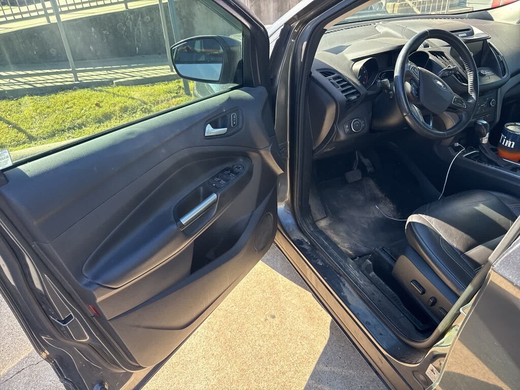 Used 2017 Ford Escape SE SUV