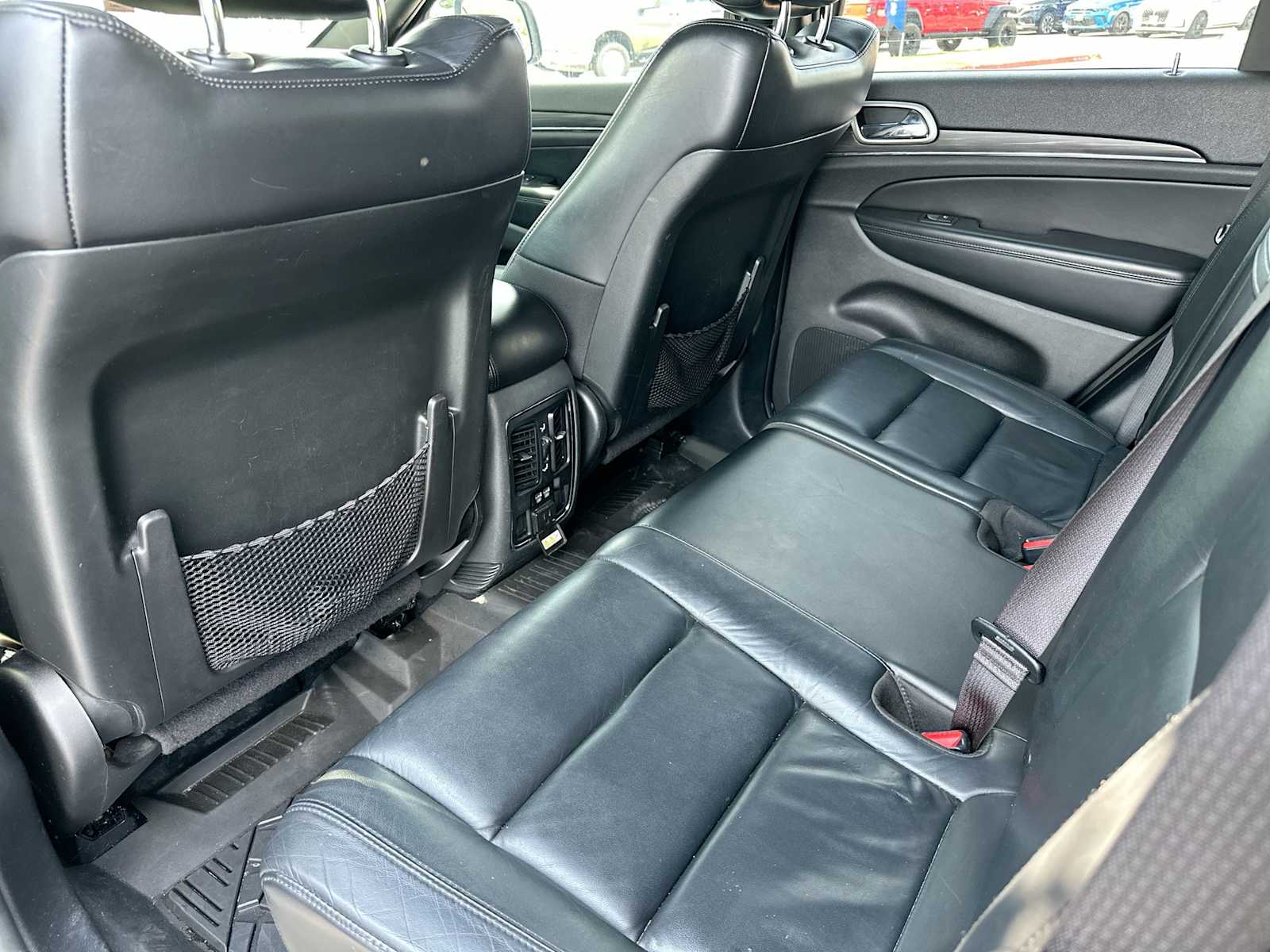 Thumbnail: 2019 Jeep Grand Cherokee - 24