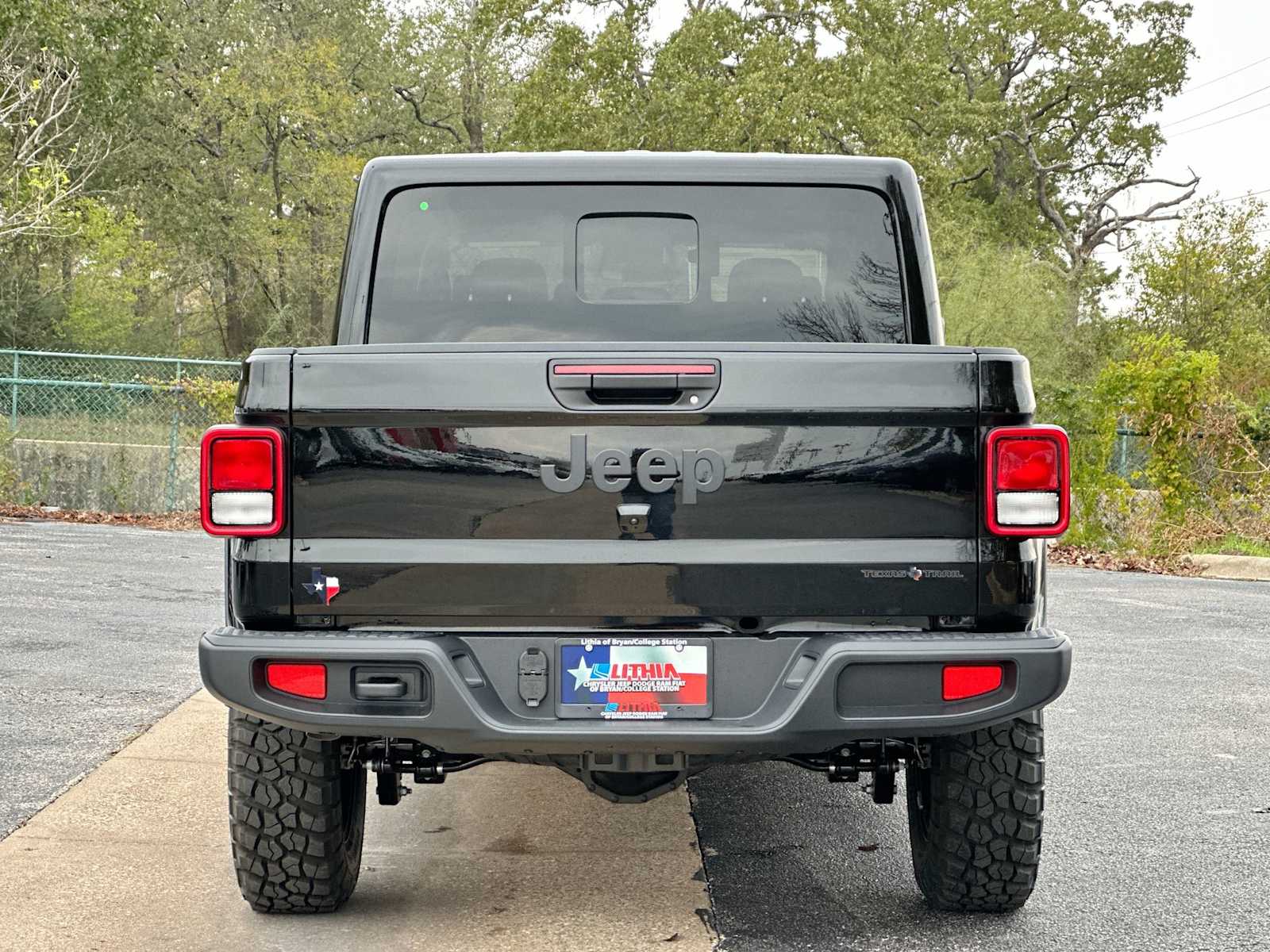 Thumbnail: 2026 Jeep Gladiator - 14