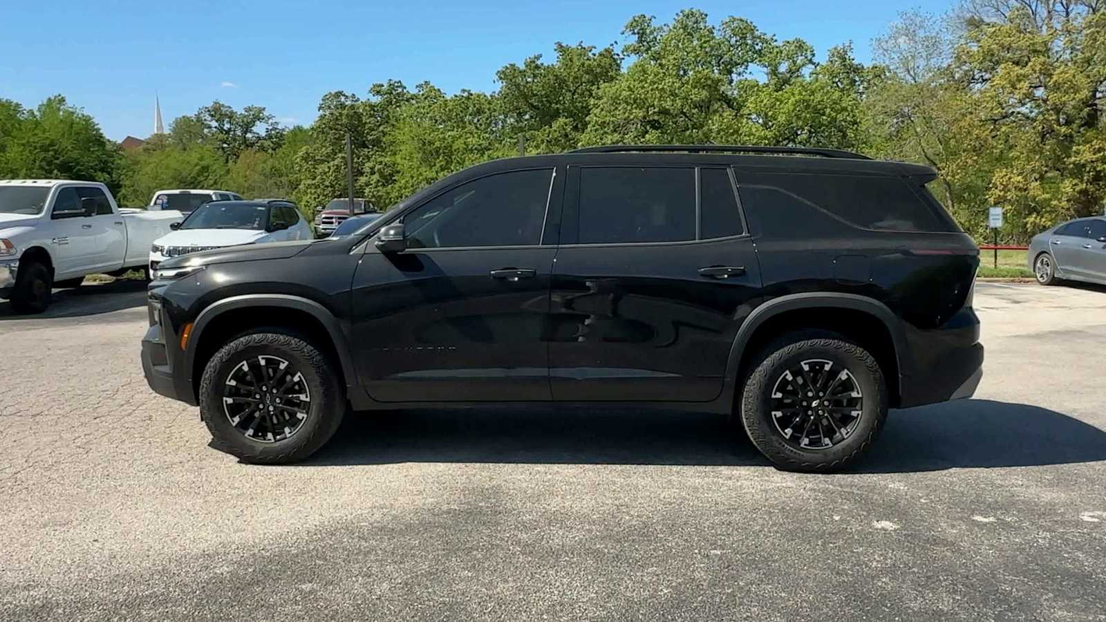 Thumbnail: 2025 Chevrolet Traverse - 5