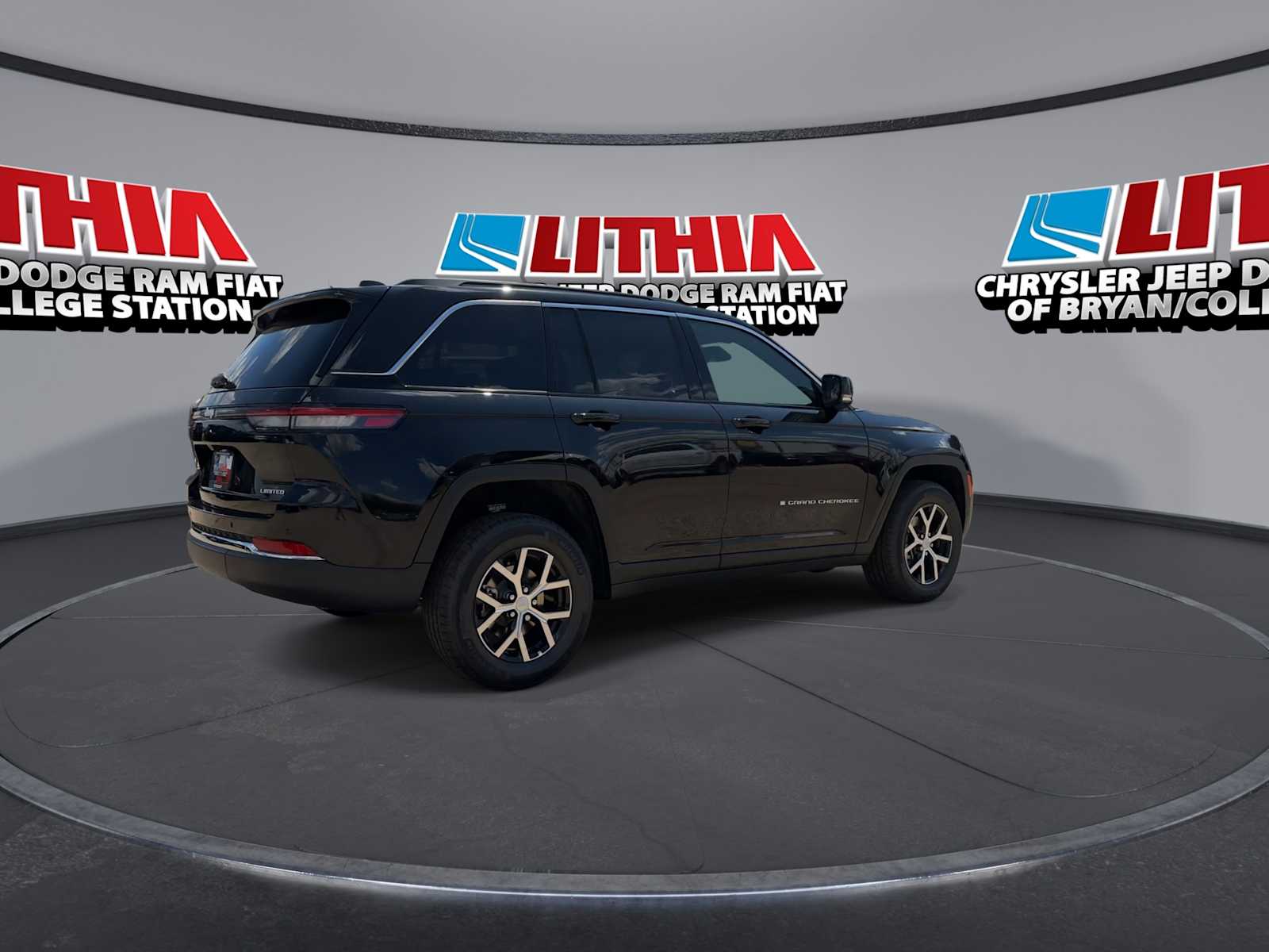 Thumbnail: 2025 Jeep Grand Cherokee - 8