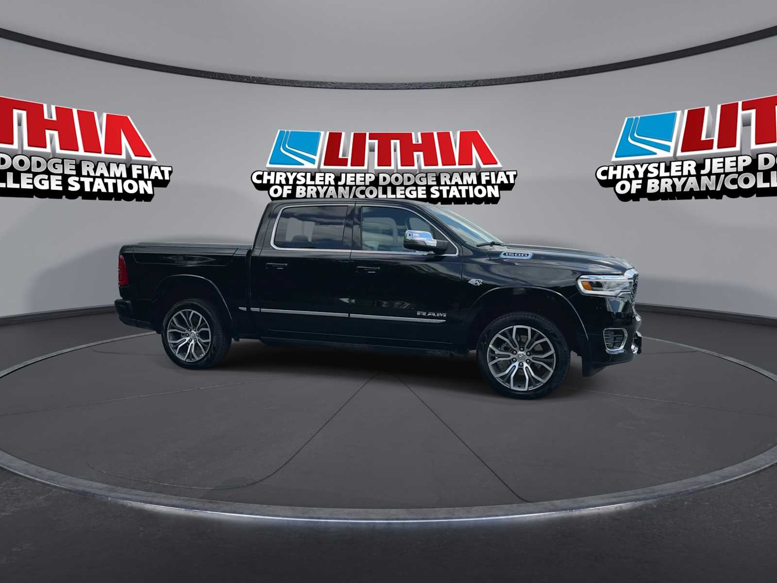 Thumbnail: 2026 RAM 1500 - 9