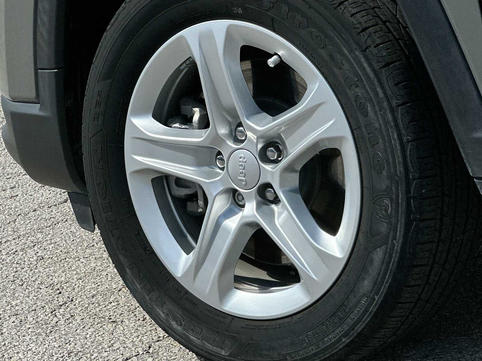 Thumbnail: 2023 Jeep Compass - 11