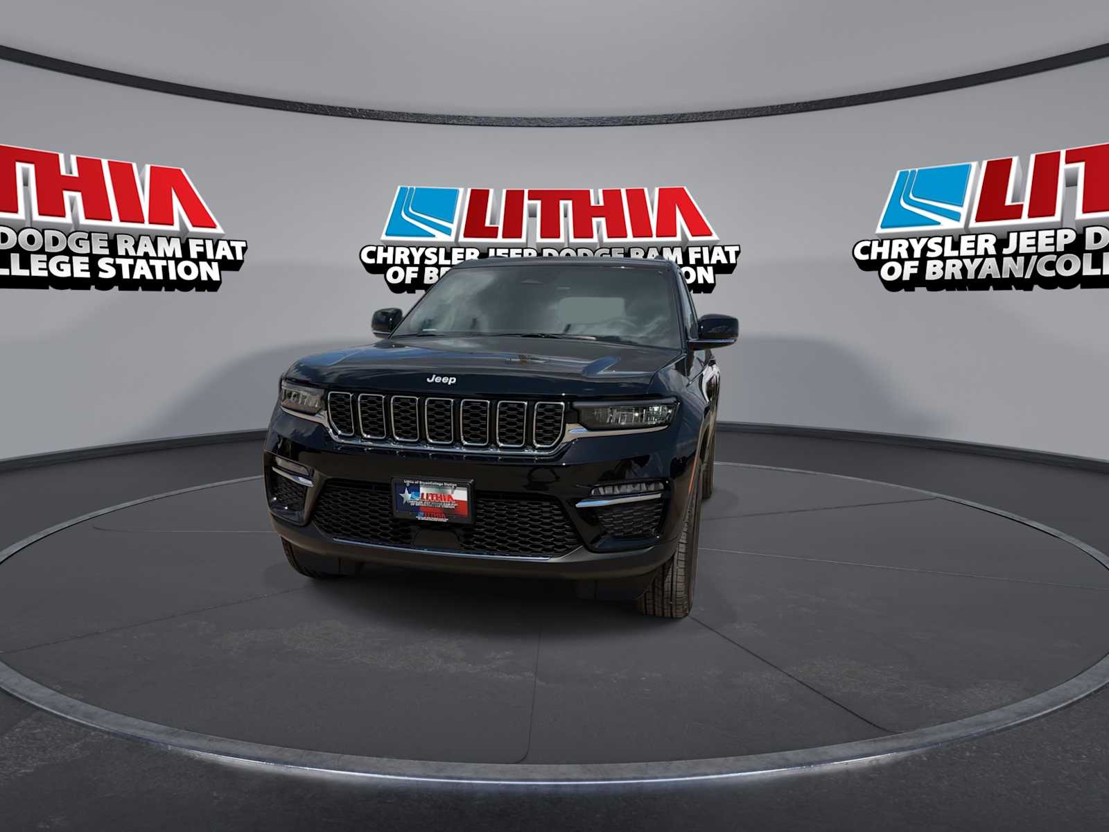 Thumbnail: 2025 Jeep Grand Cherokee - 3