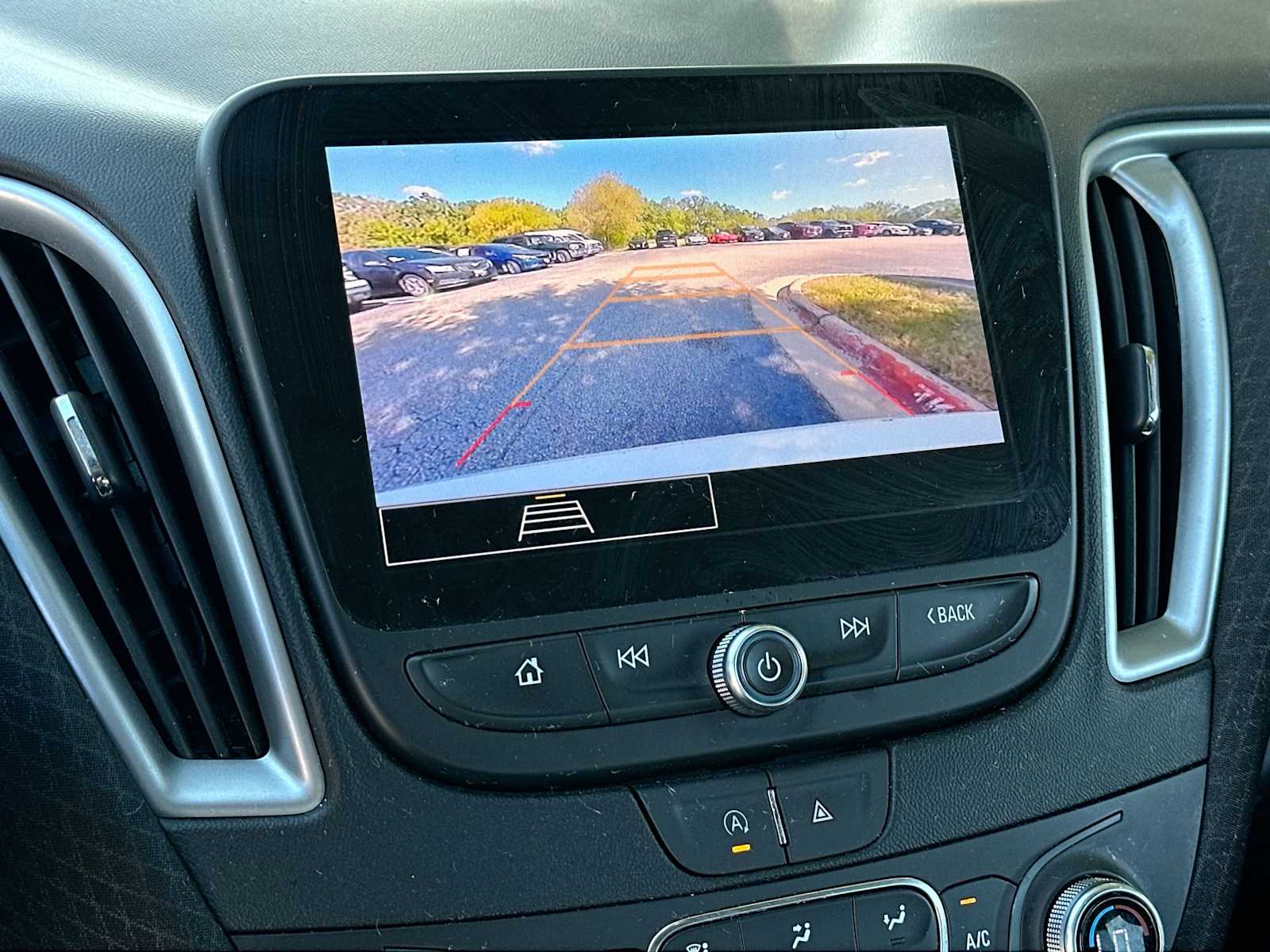 Thumbnail: 2024 Chevrolet Malibu - 20