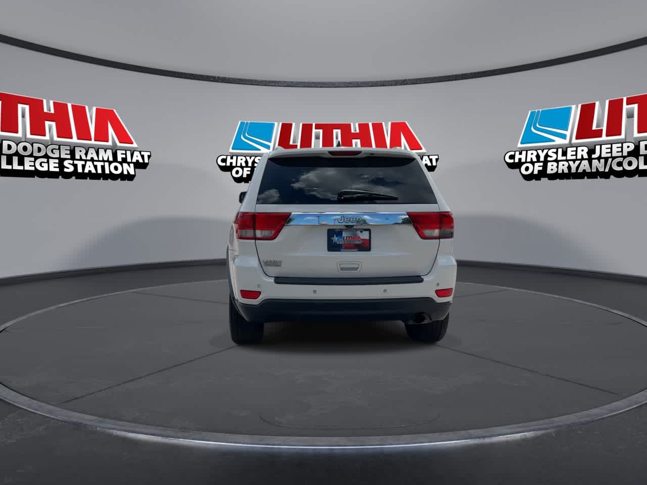 Thumbnail: 2012 Jeep Grand Cherokee - 7
