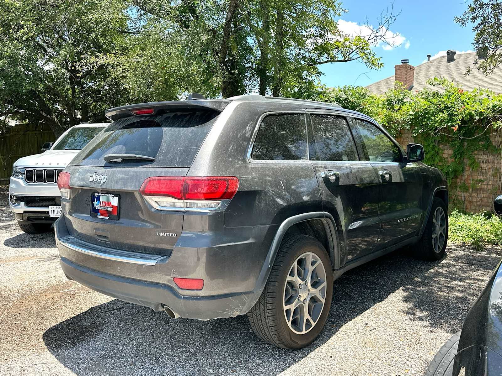 Thumbnail: 2020 Jeep Grand Cherokee - 4