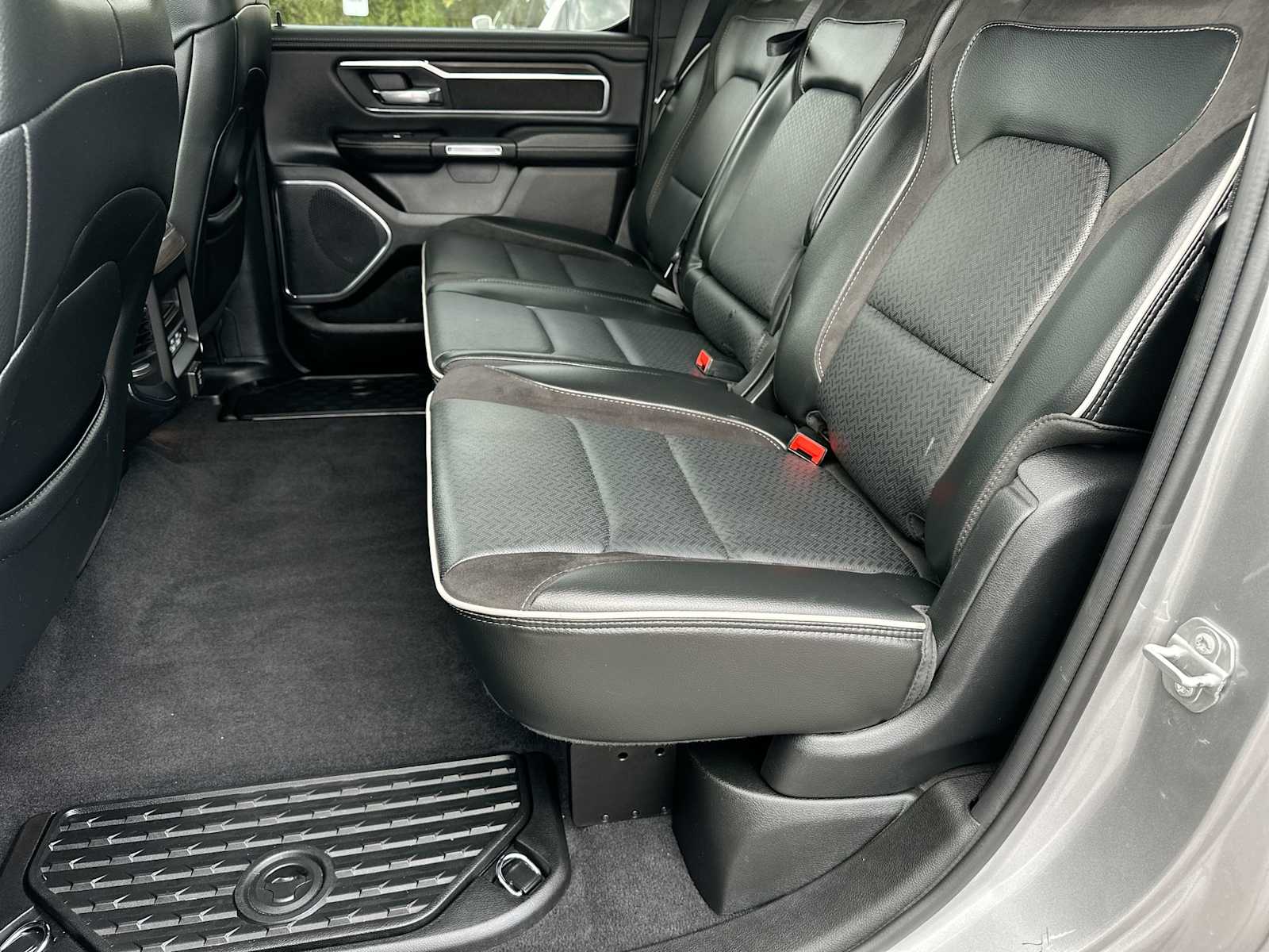 Thumbnail: 2025 RAM 1500 - 23