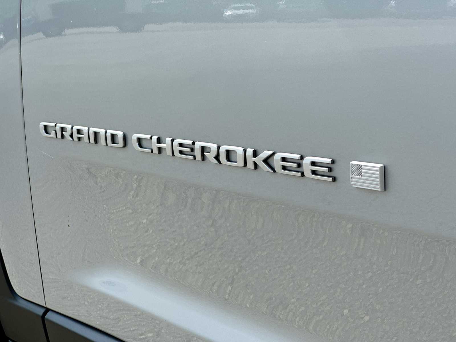 Thumbnail: 2026 Jeep Grand Cherokee - 15