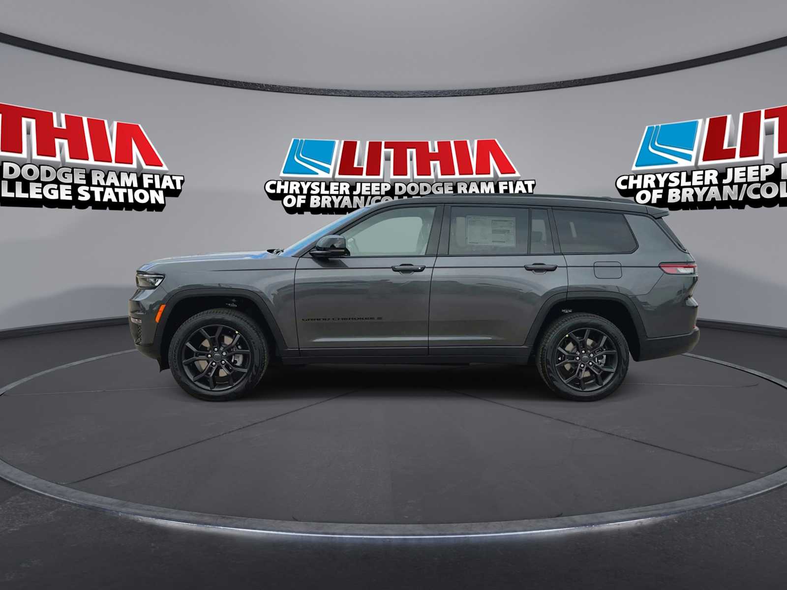 Thumbnail: 2025 Jeep Grand Cherokee - 5