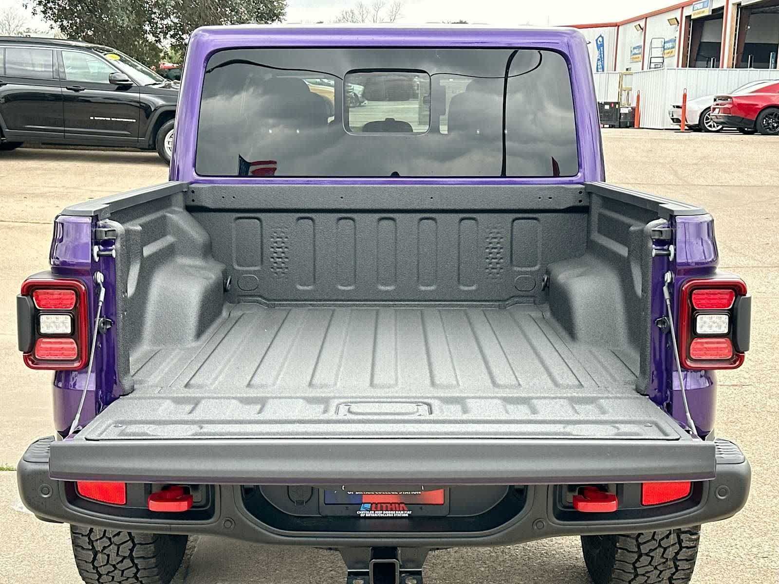 Thumbnail: 2026 Jeep Gladiator - 28