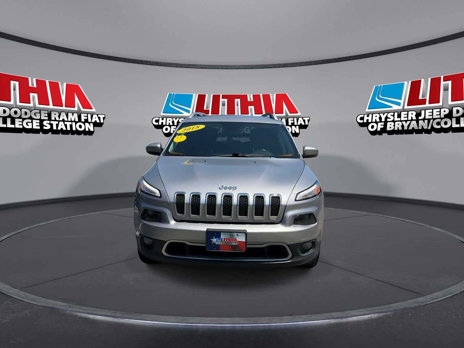 Thumbnail: 2018 Jeep Cherokee - 3