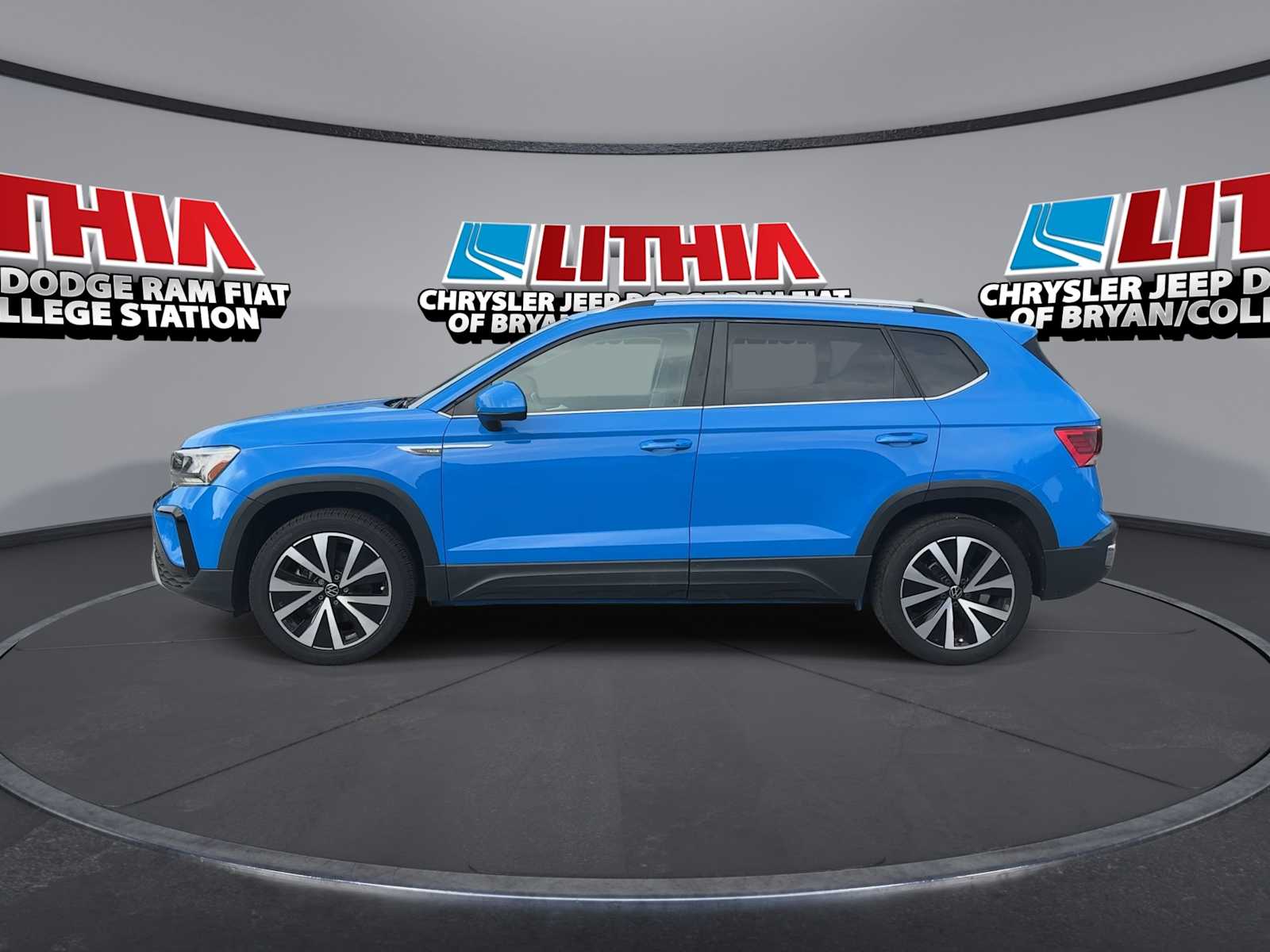 Thumbnail: 2023 Volkswagen Taos - 5