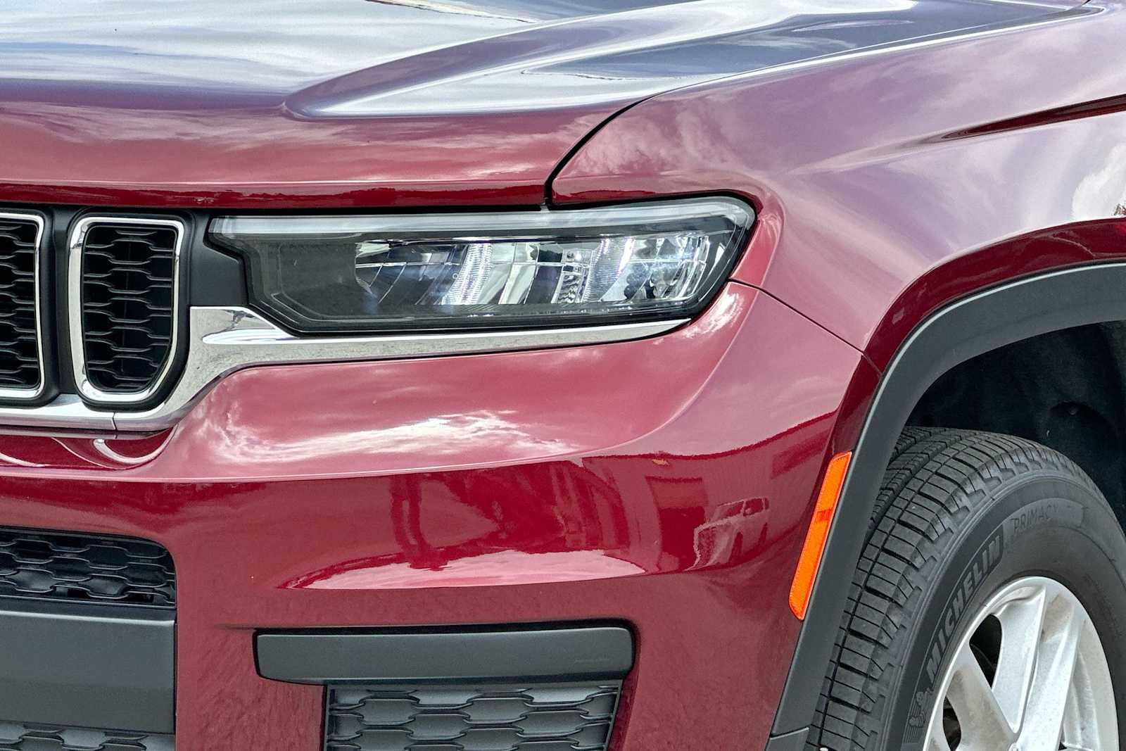 2024 Jeep Grand Cherokee L Laredo 16