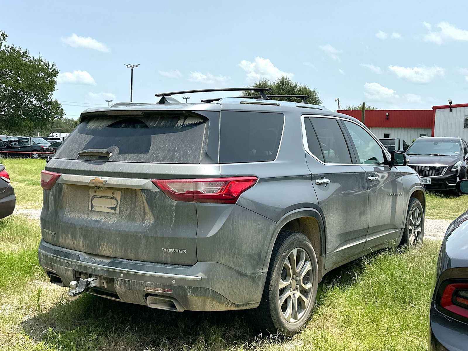 Thumbnail: 2020 Chevrolet Traverse - 3