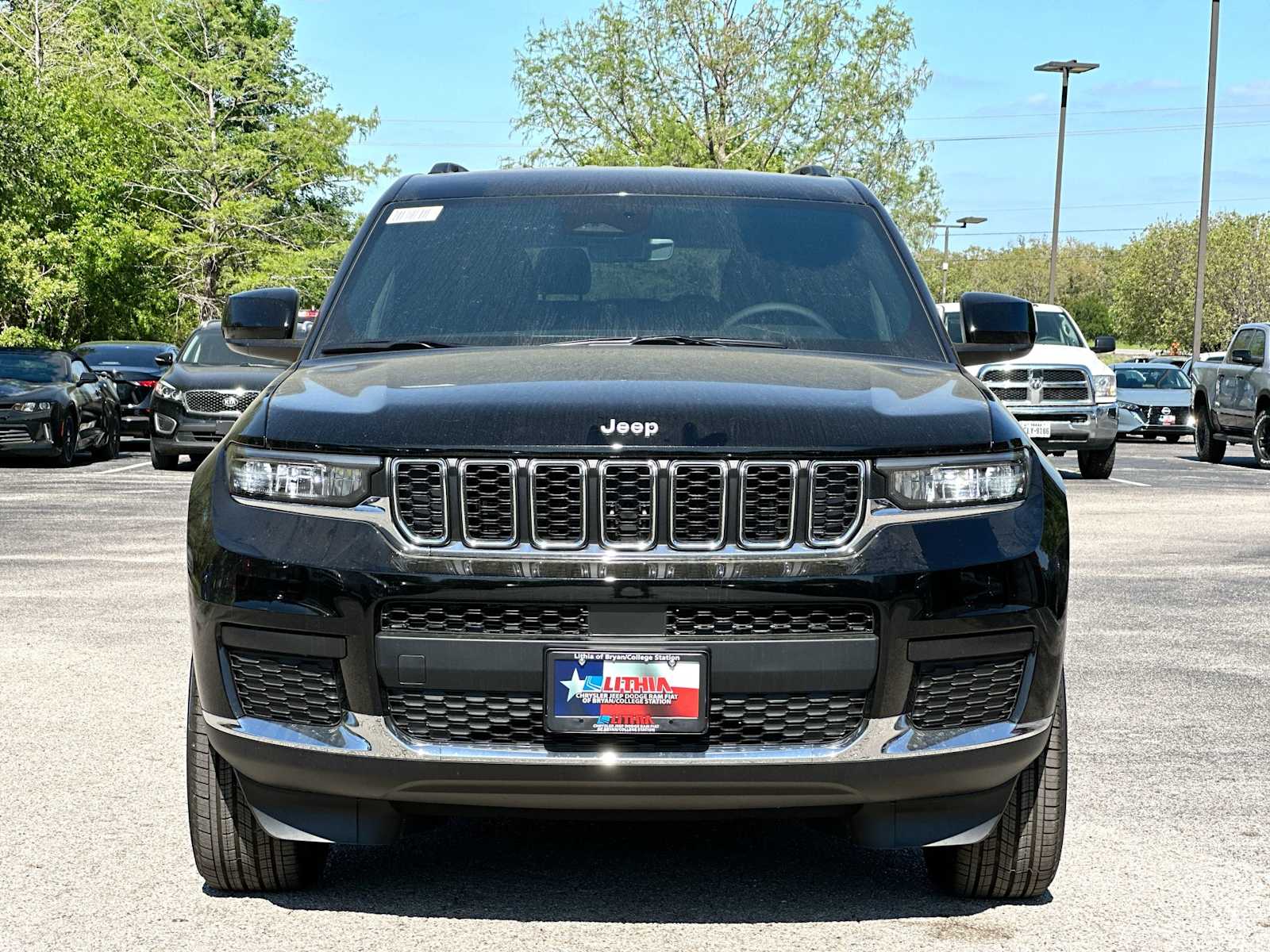 Thumbnail: 2026 Jeep Grand Cherokee - 10