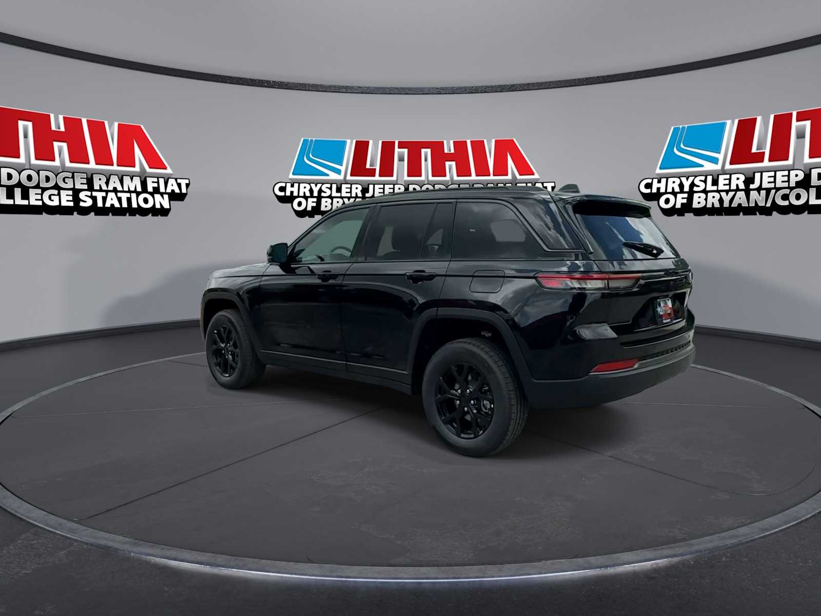 Thumbnail: 2026 Jeep Grand Cherokee - 6