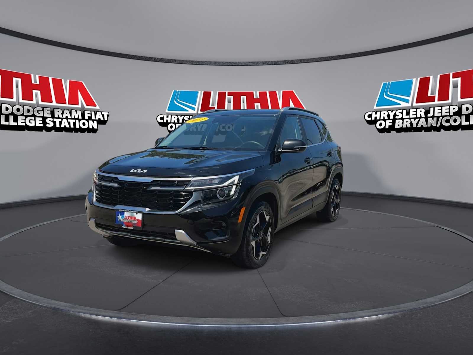 Thumbnail: 2024 Kia Seltos - 3
