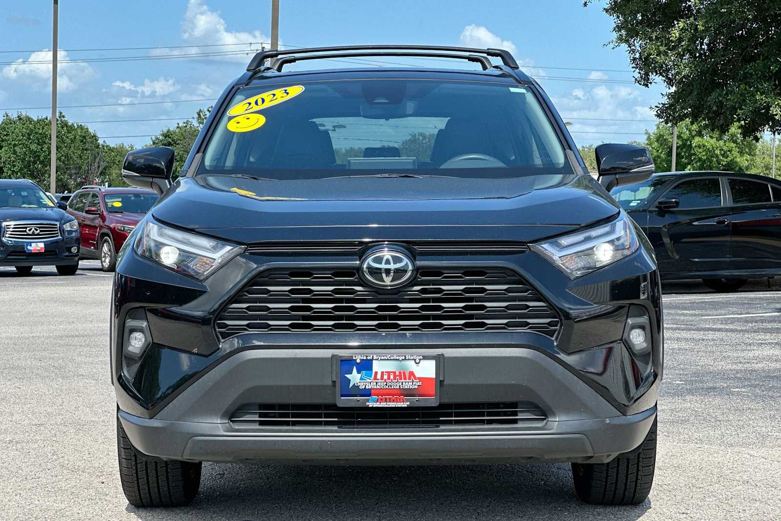 Thumbnail: 2023 Toyota RAV4 - 10
