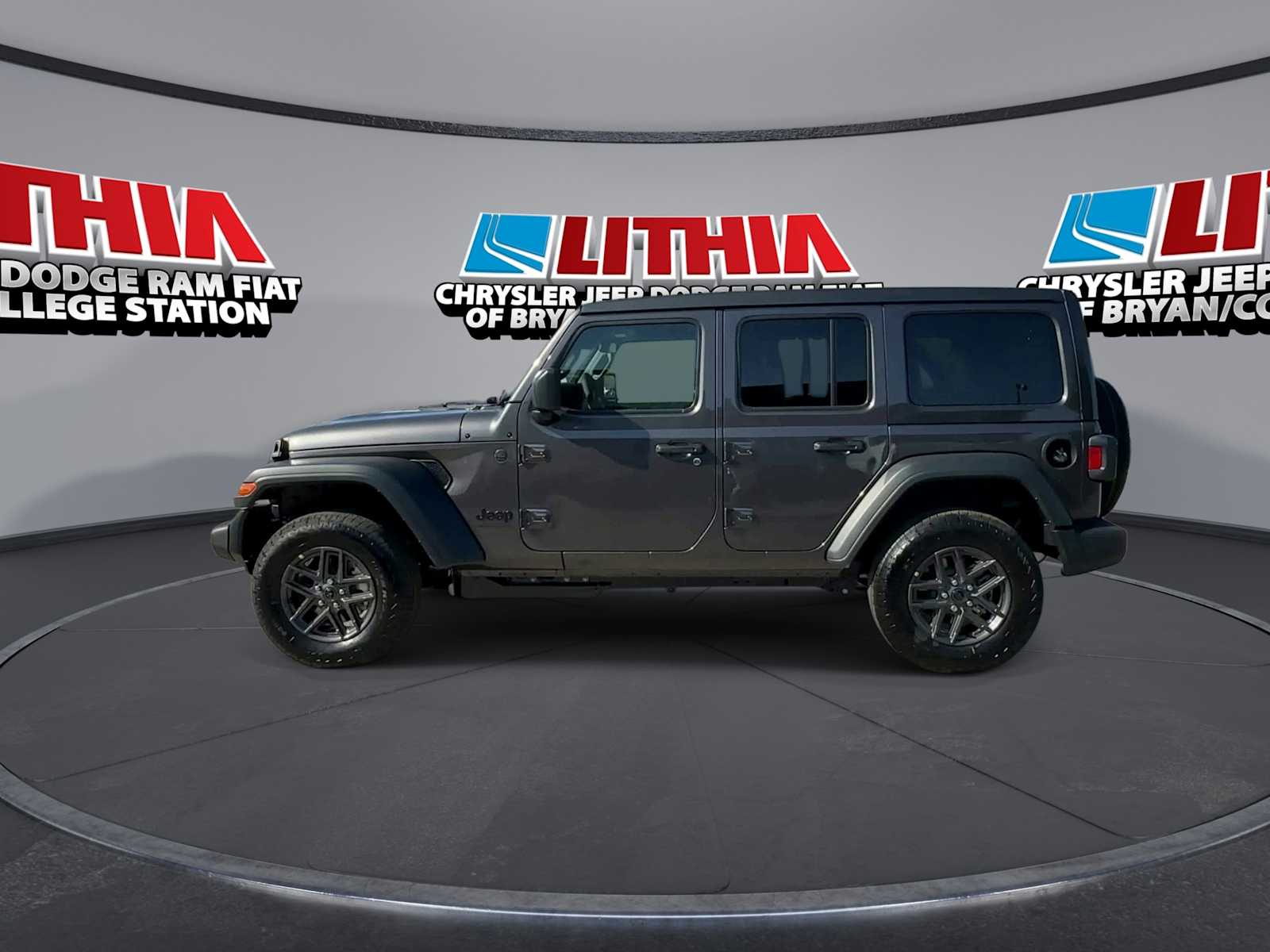 Thumbnail: 2026 Jeep Wrangler - 5