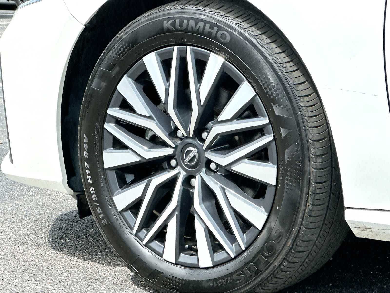 Thumbnail: 2024 Nissan Altima - 11