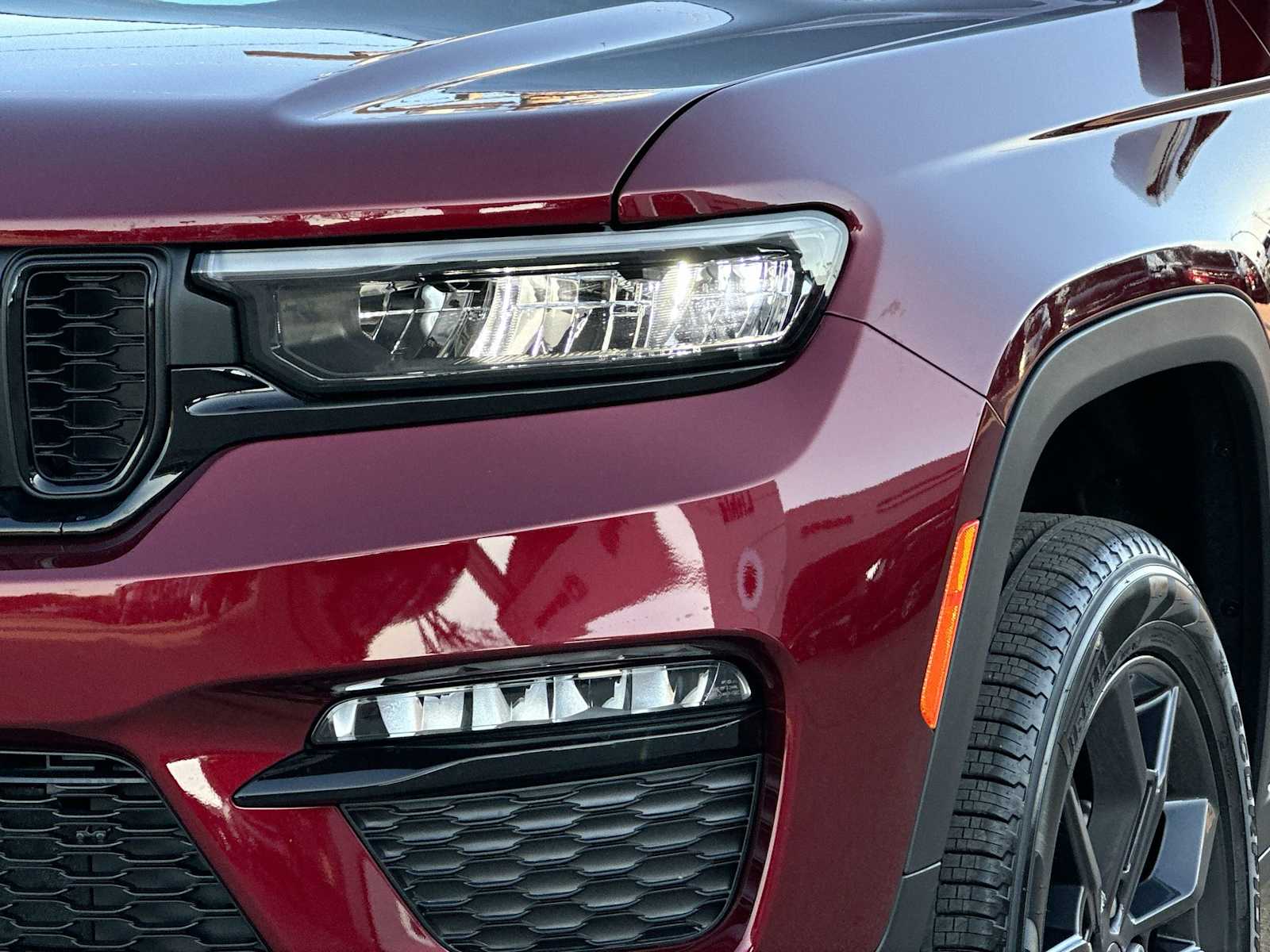 Thumbnail: 2025 Jeep Grand Cherokee - 16