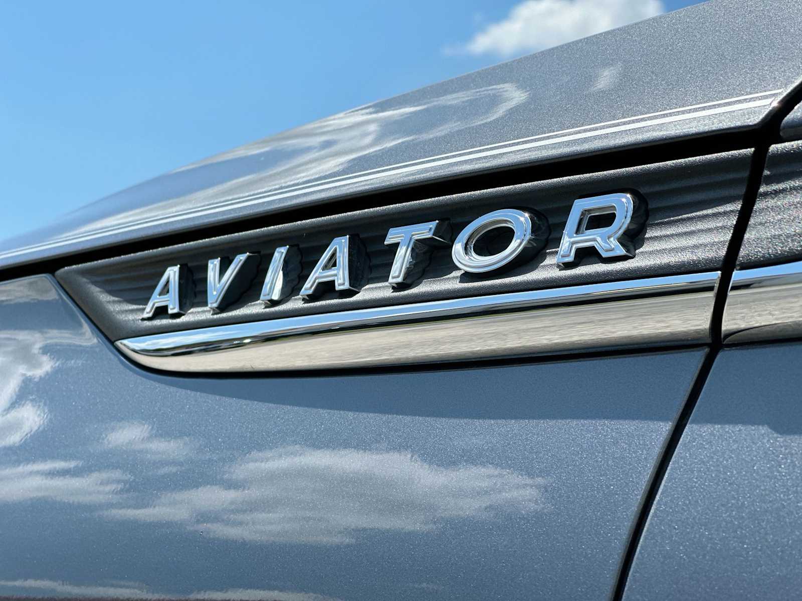 Thumbnail: 2021 Lincoln Aviator - 15