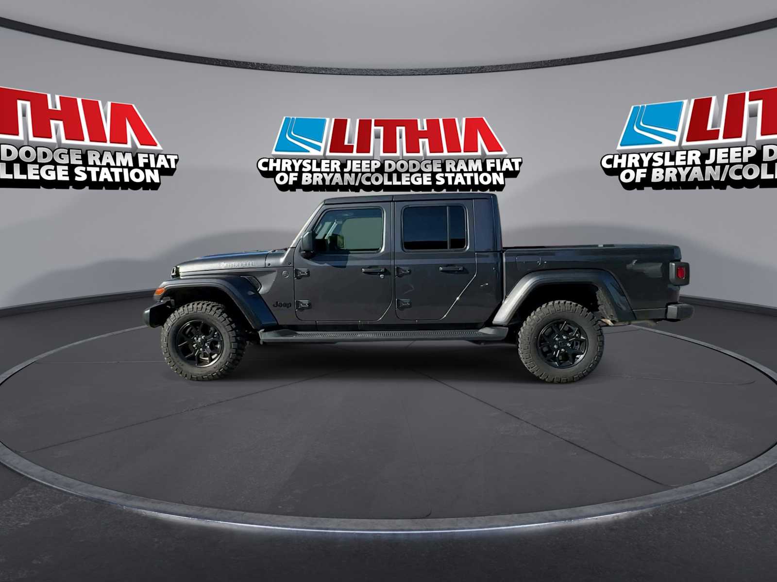 Thumbnail: 2026 Jeep Gladiator - 5