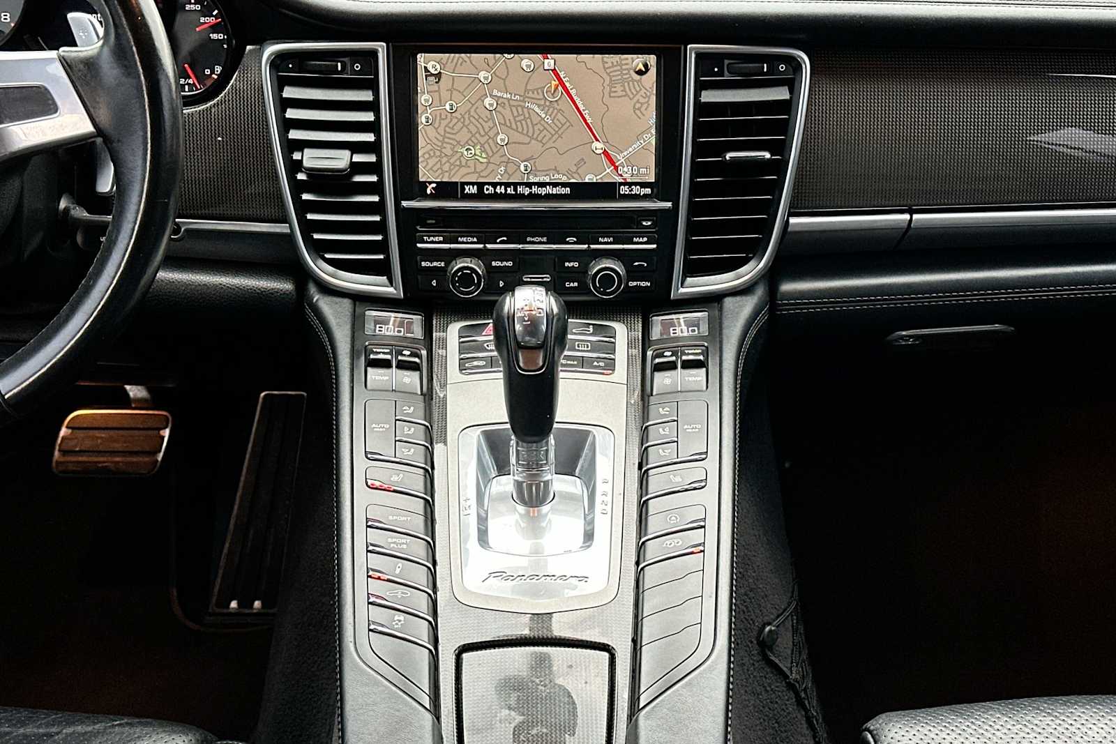 Thumbnail: 2015 Porsche Panamera - 26