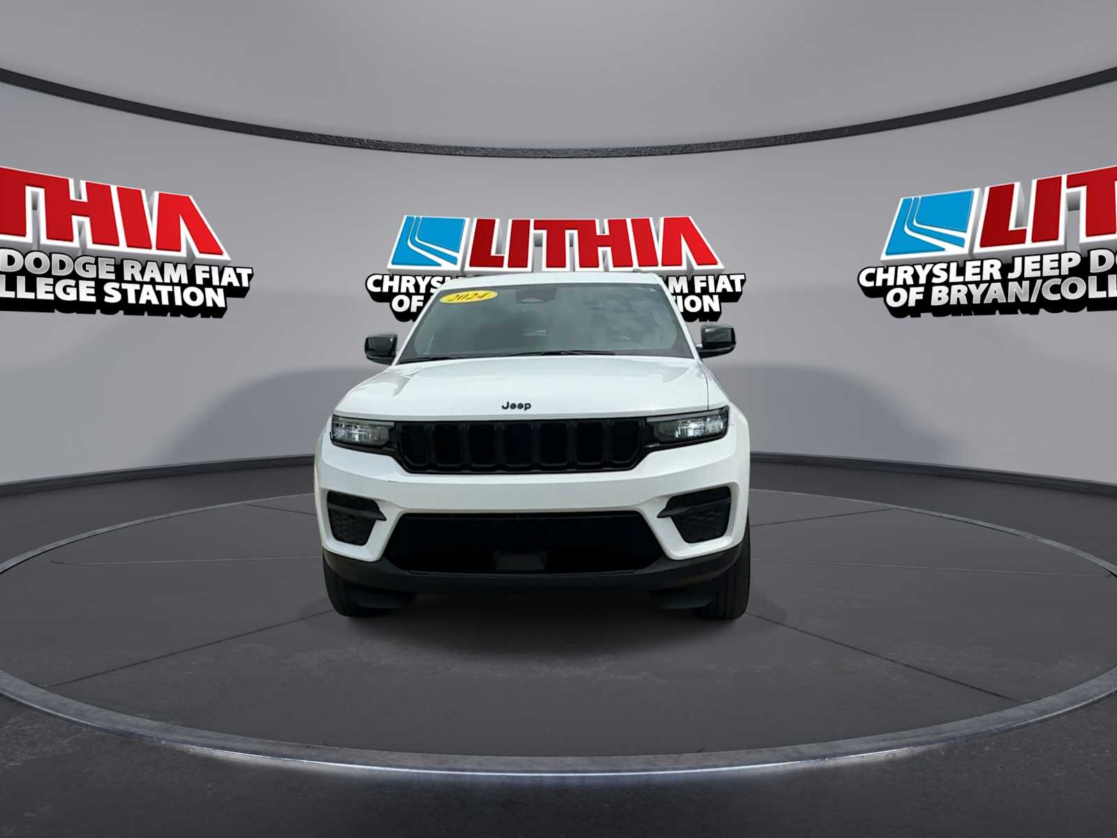 Thumbnail: 2024 Jeep Grand Cherokee - 3