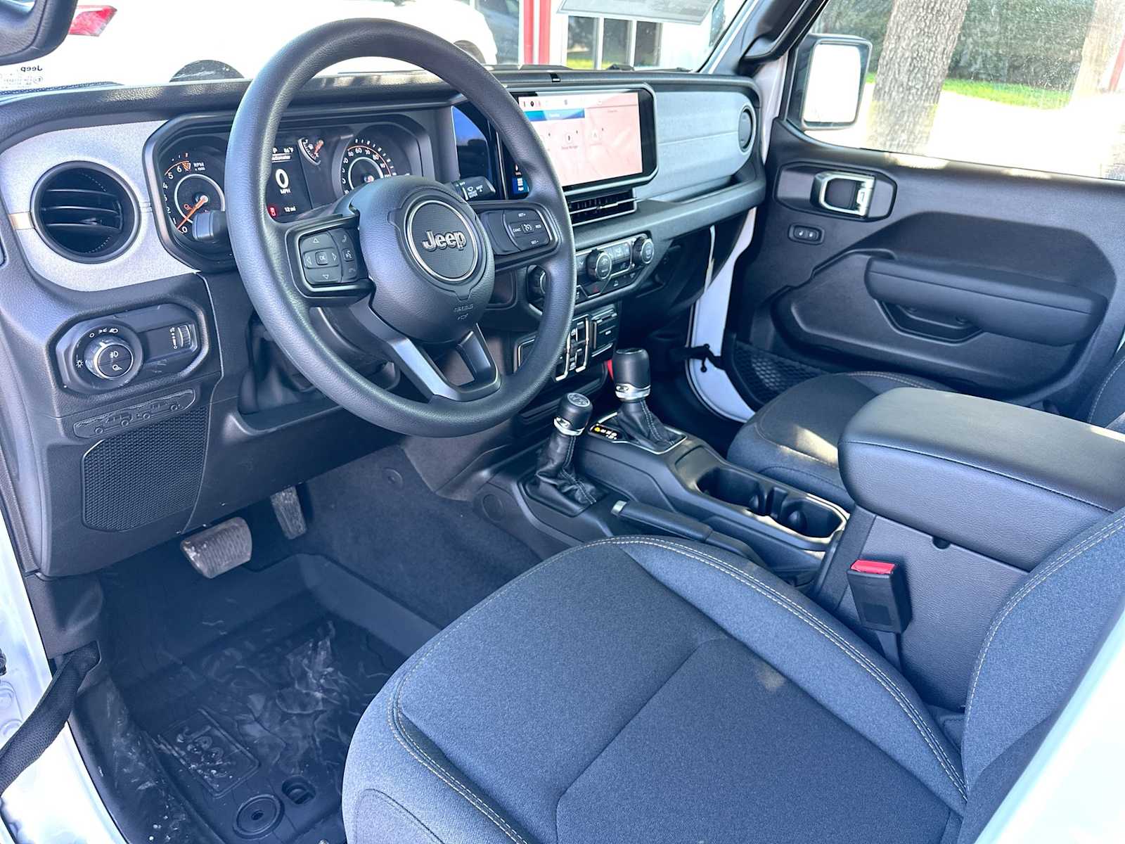 Thumbnail: 2026 Jeep Gladiator - 18