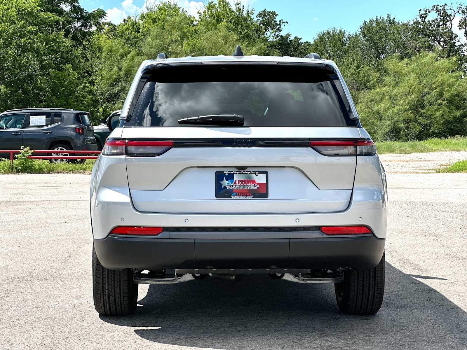 Thumbnail: 2026 Jeep Grand Cherokee - 14