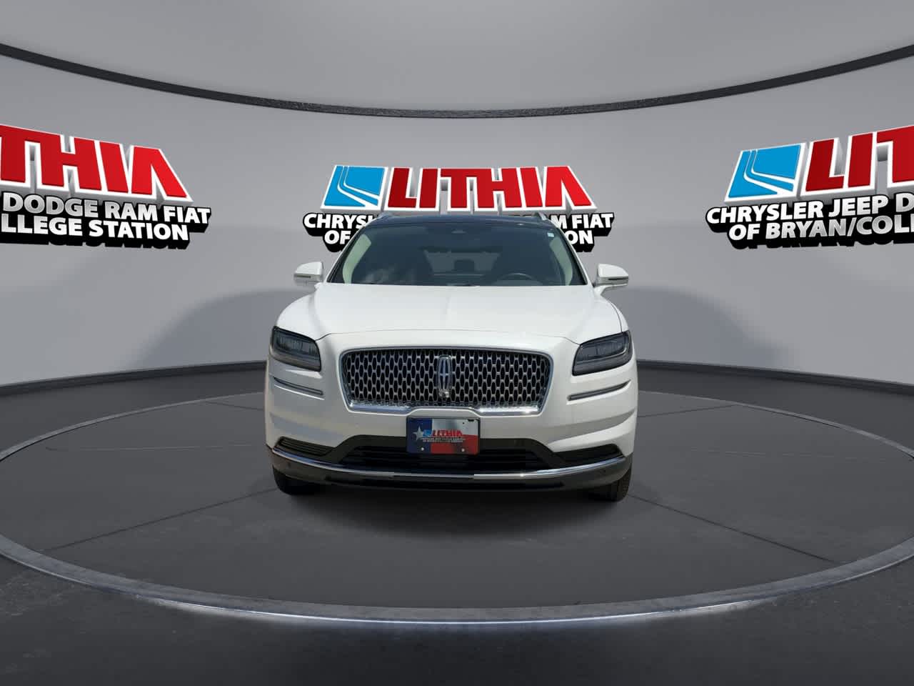 Thumbnail: 2022 Lincoln Nautilus - 3