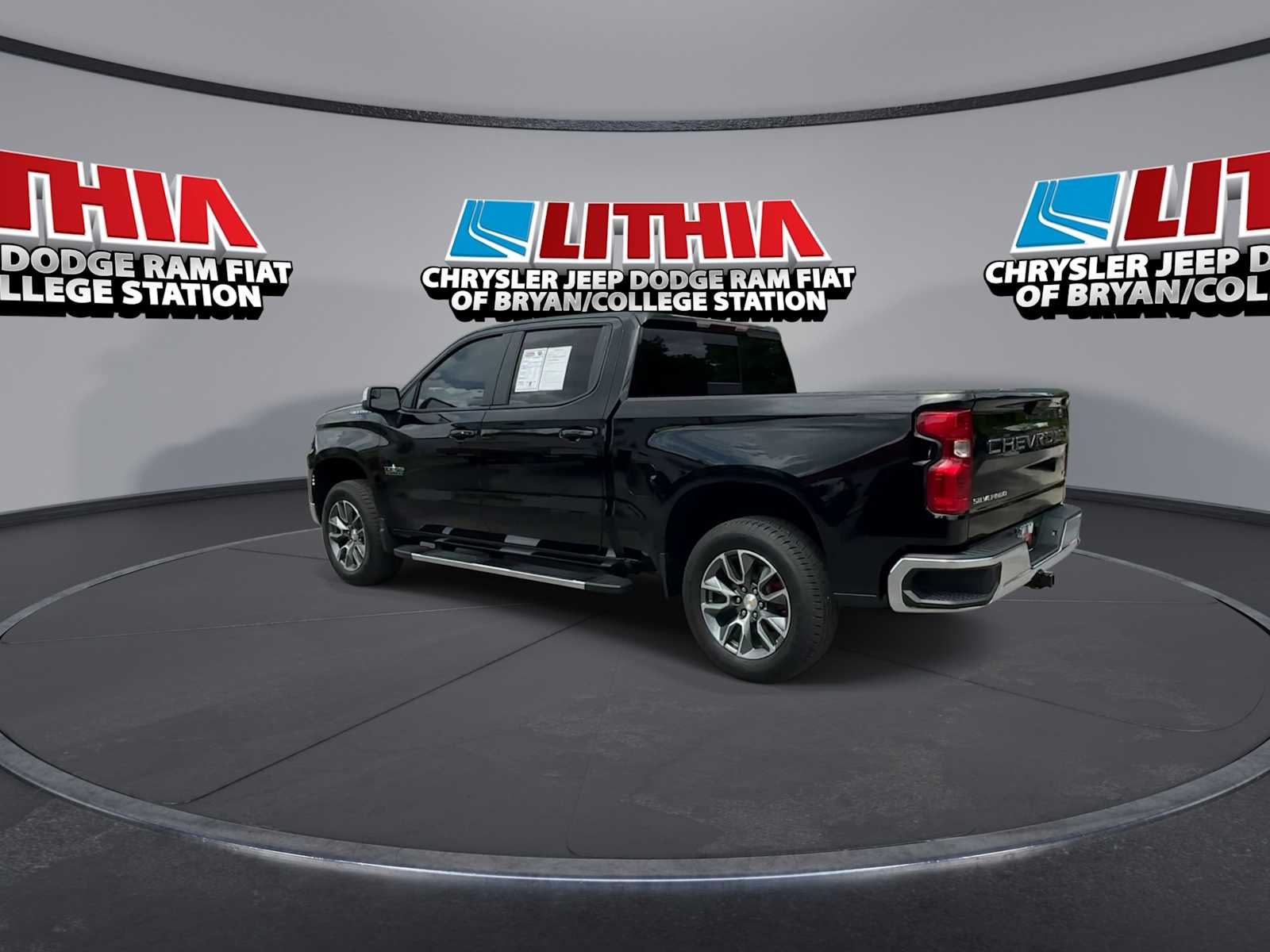 Thumbnail: 2026 Chevrolet Silverado 1500 - 6