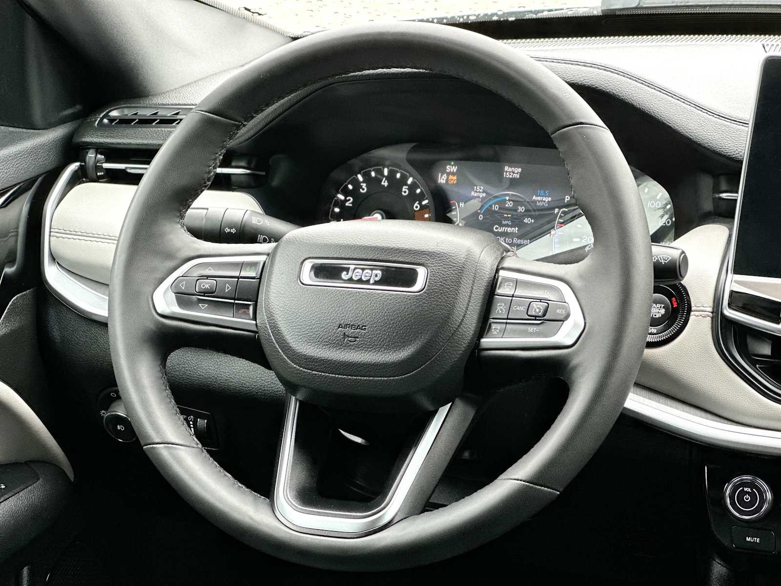 Thumbnail: 2025 Jeep Compass - 27