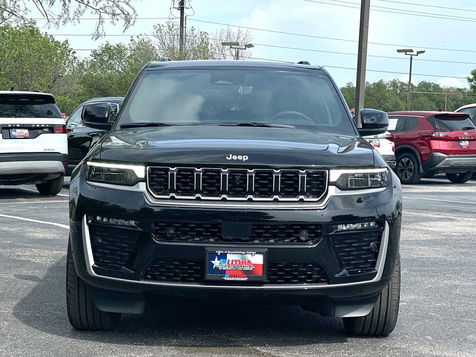 Thumbnail: 2026 Jeep Grand Cherokee - 10