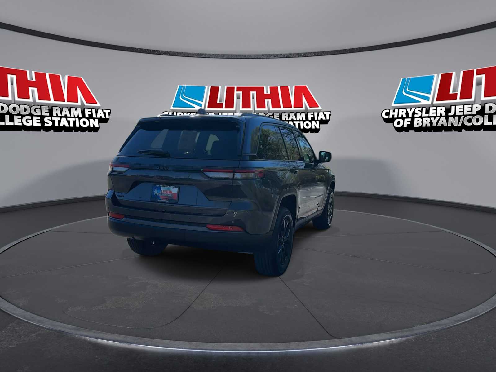 Thumbnail: 2026 Jeep Grand Cherokee - 7