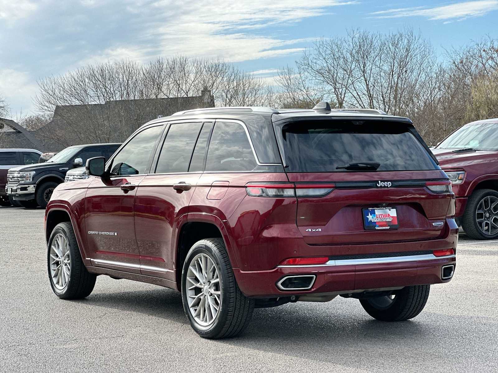 Thumbnail: 2022 Jeep Grand Cherokee - 13